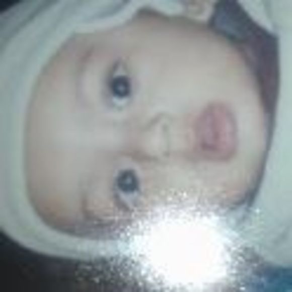 Meet your Posher, Amira - Picture 1 of 1